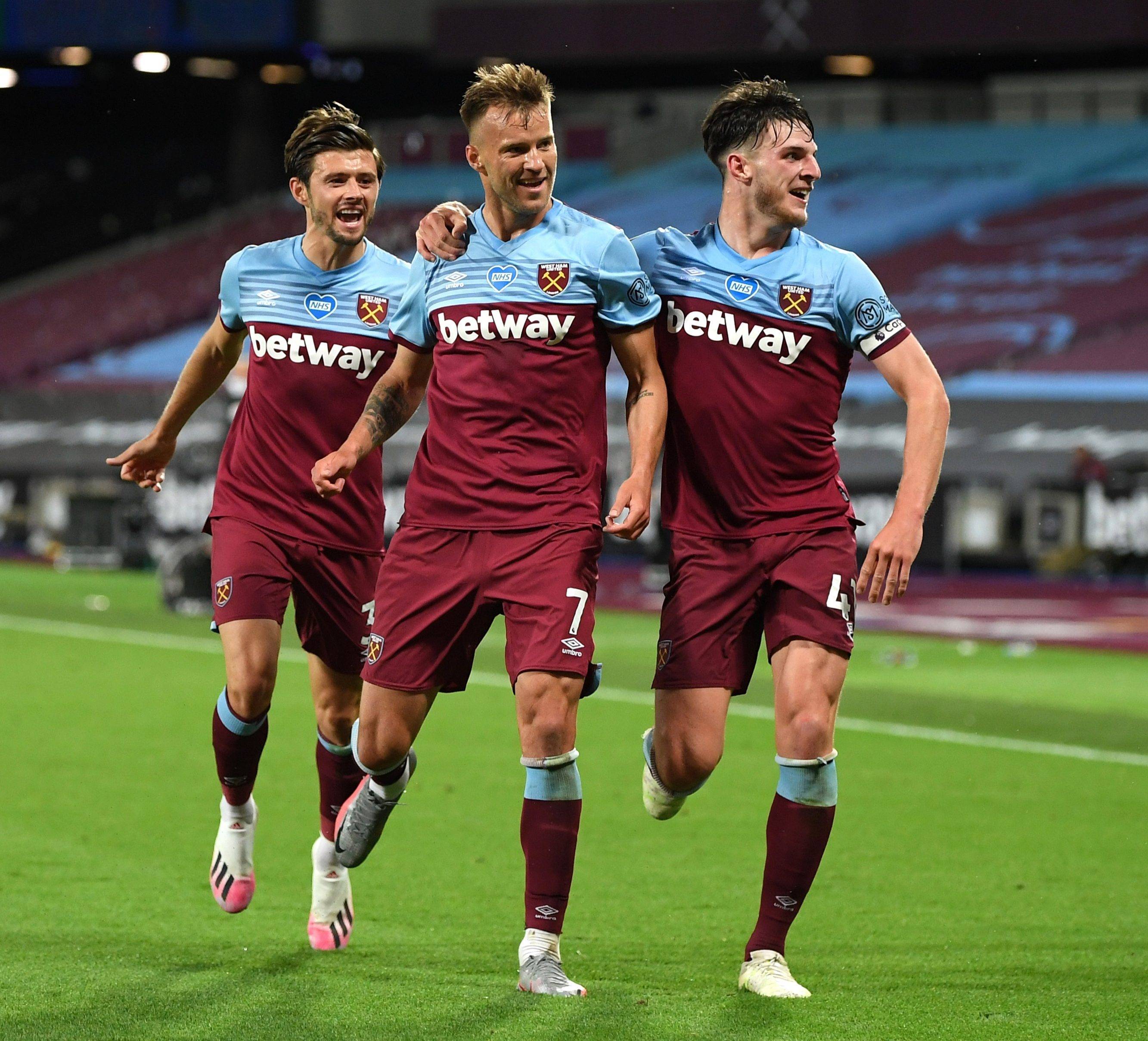 埃克斯特市集结全队,备战英超争霸 【九游APP】埃克斯特市集结全队,备战英超争霸(图2)